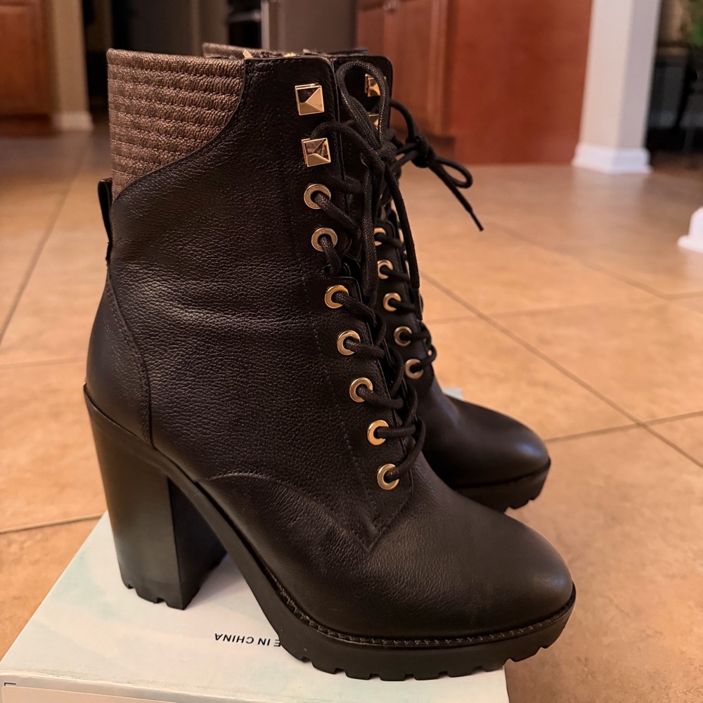 Michael kors Black Leather Ankle Boots